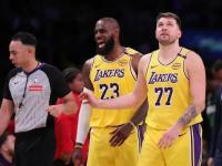 米兰体育入口-包含NBA球星集体转会传闻，引爆夏季转会市场的词条