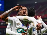 马赛主场与里昂战平，保持不败的纪录