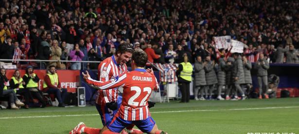 米兰体育新闻-冠军联赛：马赛对战里昂展开激烈较量