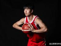 米兰体育入口-中国男篮备战亚洲杯，姚明谈年轻球员成长：未来充满希望