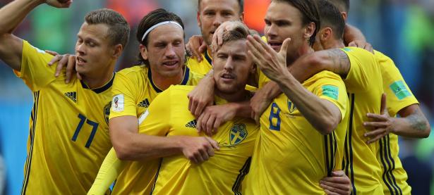 米兰体育官网入口-瑞典客场1-0击败西班牙，取得胜利