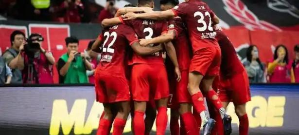 米兰体育活动-爱尔兰队奋勇作战，取得意外欧锦赛胜利的简单介绍