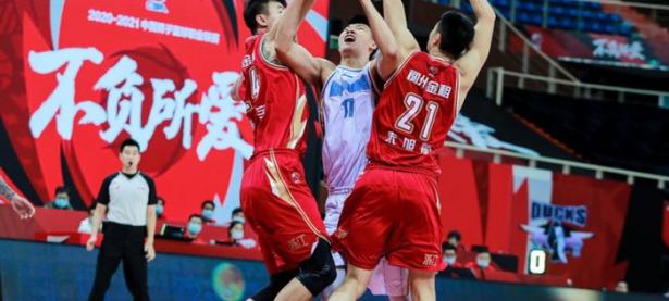 米兰体育登录入口-热火队实力不容小觑，连续战胜豪强