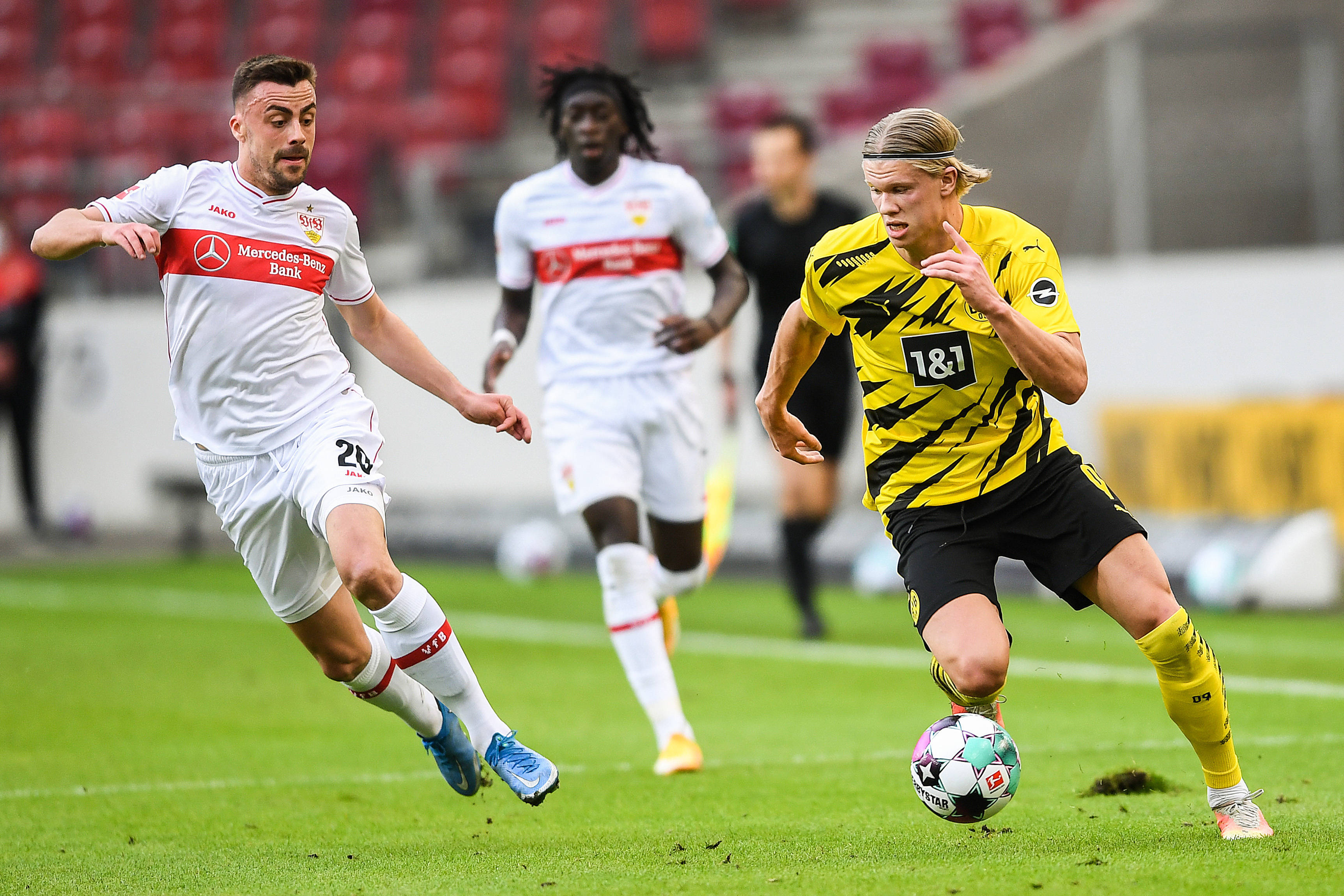 勒沃库森：奇迹复生，冲击德甲前四名的简单介绍