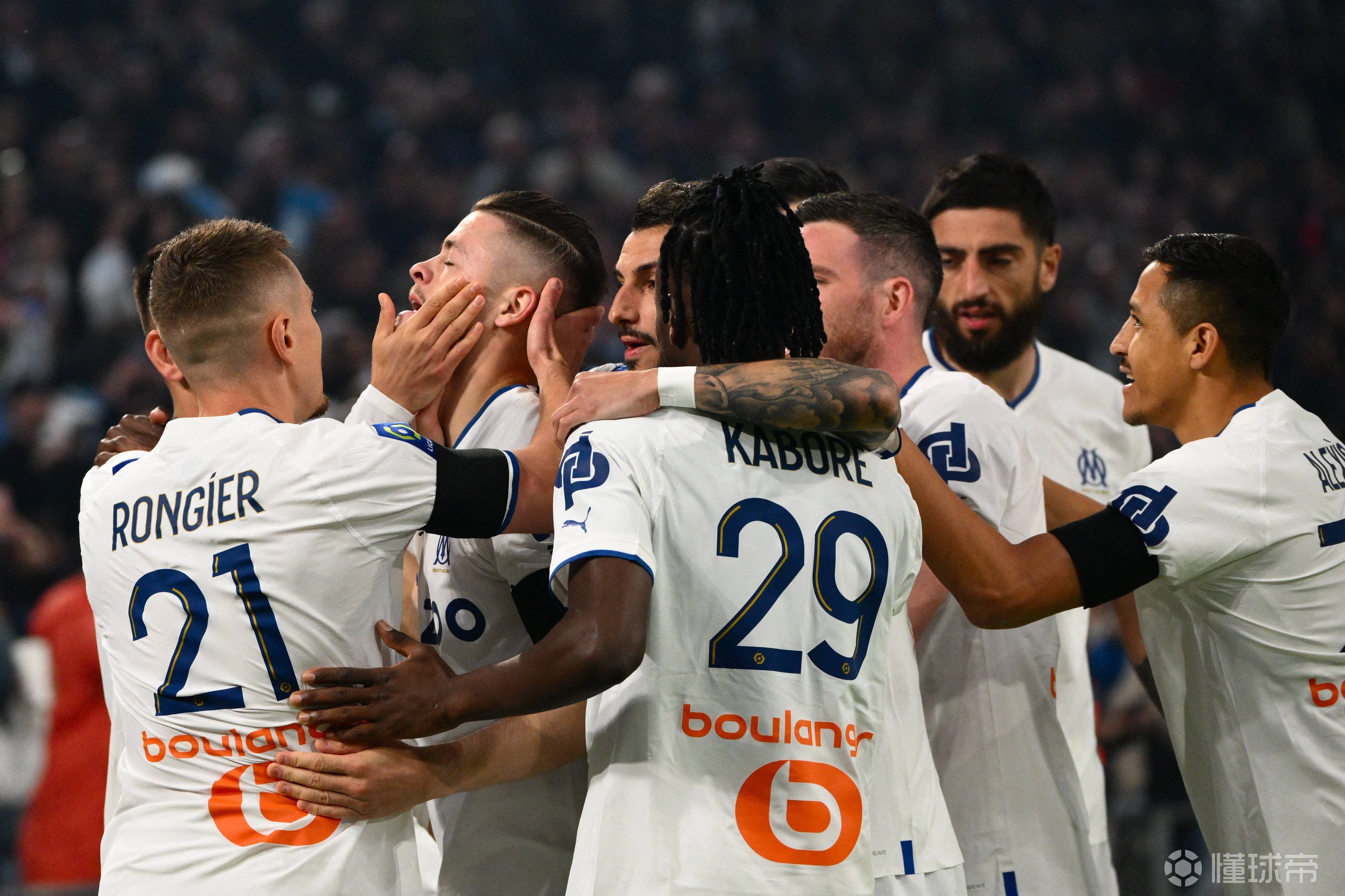 马赛主场惨败，球队状态堪忧