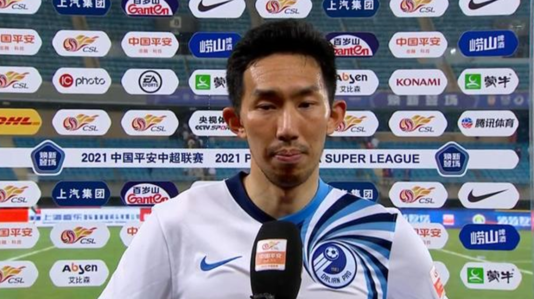 裁判解说失误连连，引发质疑不断