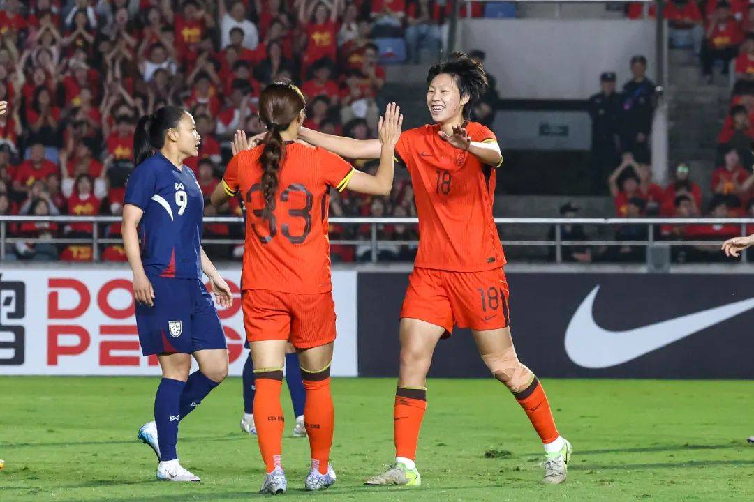 中国女足表现出色，队员夺得最佳射手殊荣！