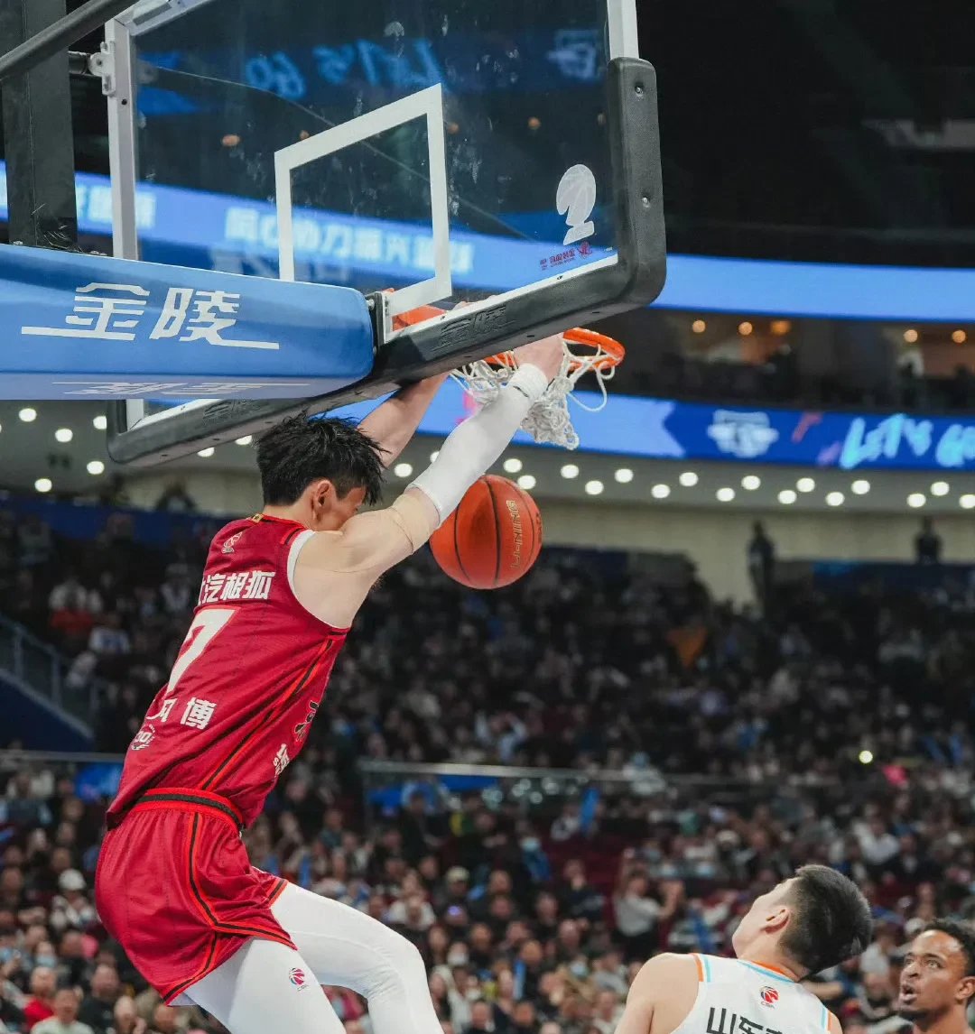 亚洲明星球员在NBA中展现出色