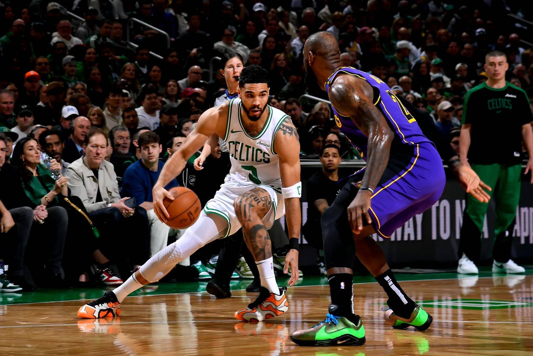 凯尔特人胜出NBA东部季后赛，将与湖人争夺总冠军