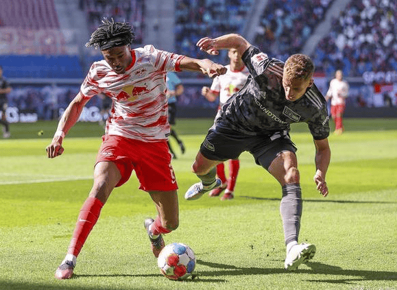 沃尔夫斯堡主场战平门兴，德甲比赛激烈角逐收获1分的简单介绍