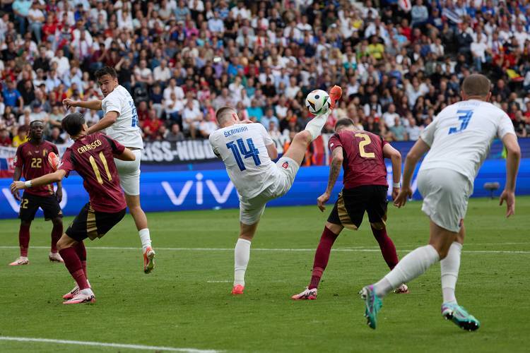 斯洛伐克主场大胜芬兰，排名提升的简单介绍