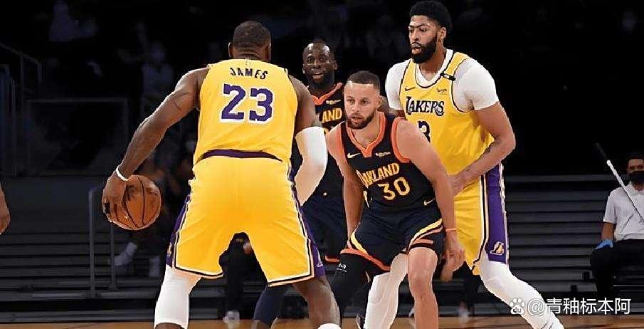 勇士胜湖人，库里发挥神勇